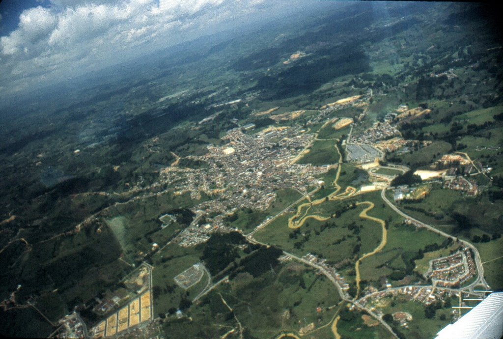 Ríonegro, Colombia by horacioparrague