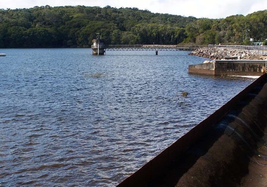 Paluma Dam from the spillway by Oriolus84