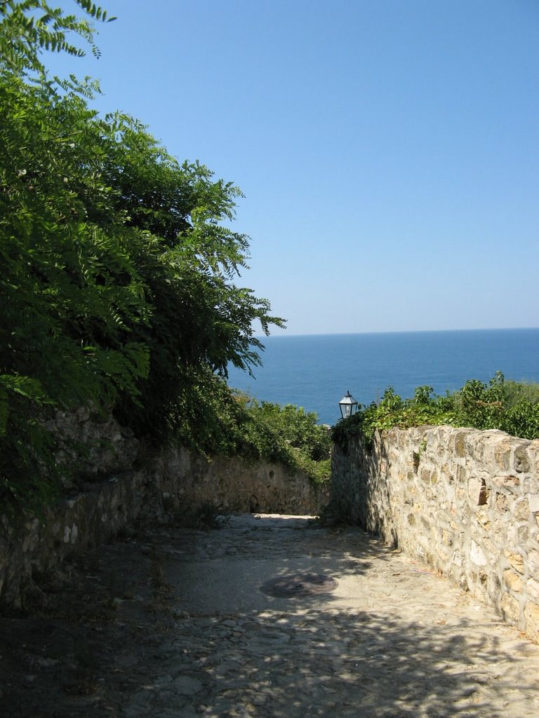 Ulcinj, staza na tvrđavi by Dejan Kovačević