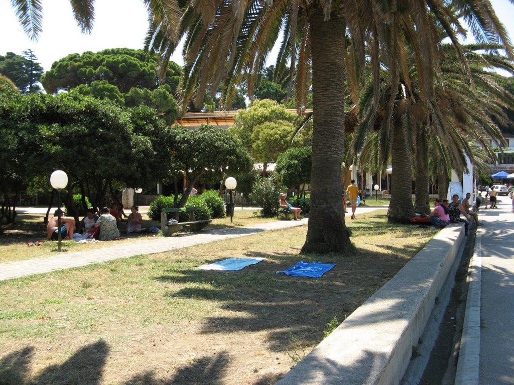 Ulcinj, park kod male plaže by de8j8a