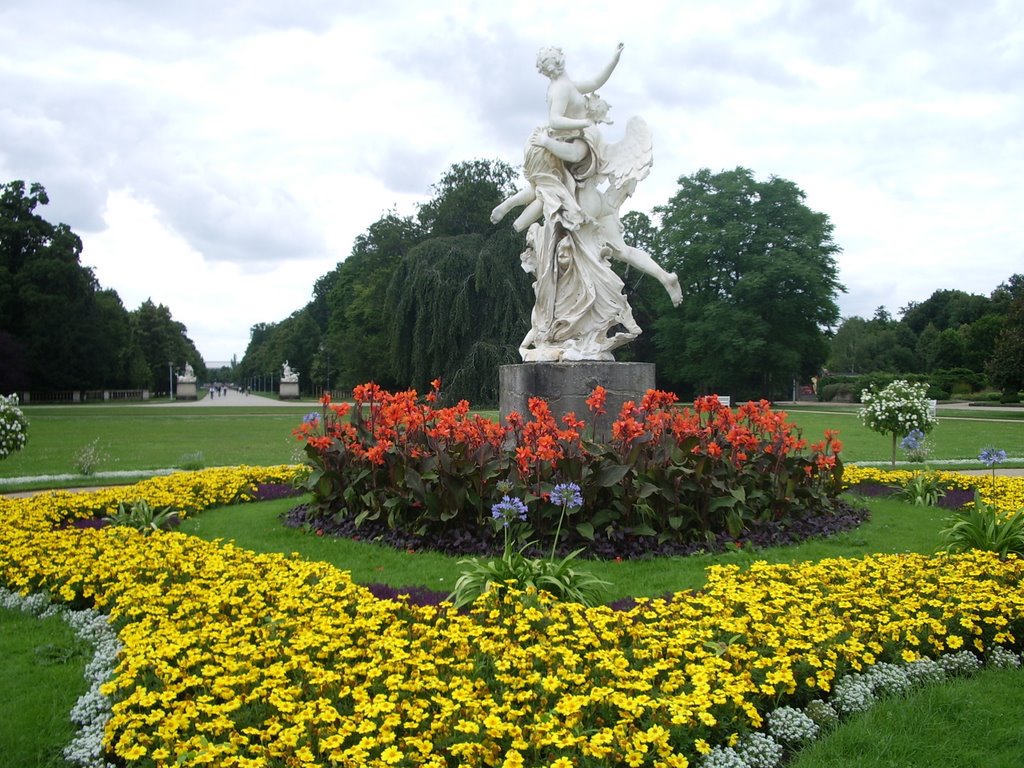 Südvorstadt-Ost, Dresden, Germany by geoglider