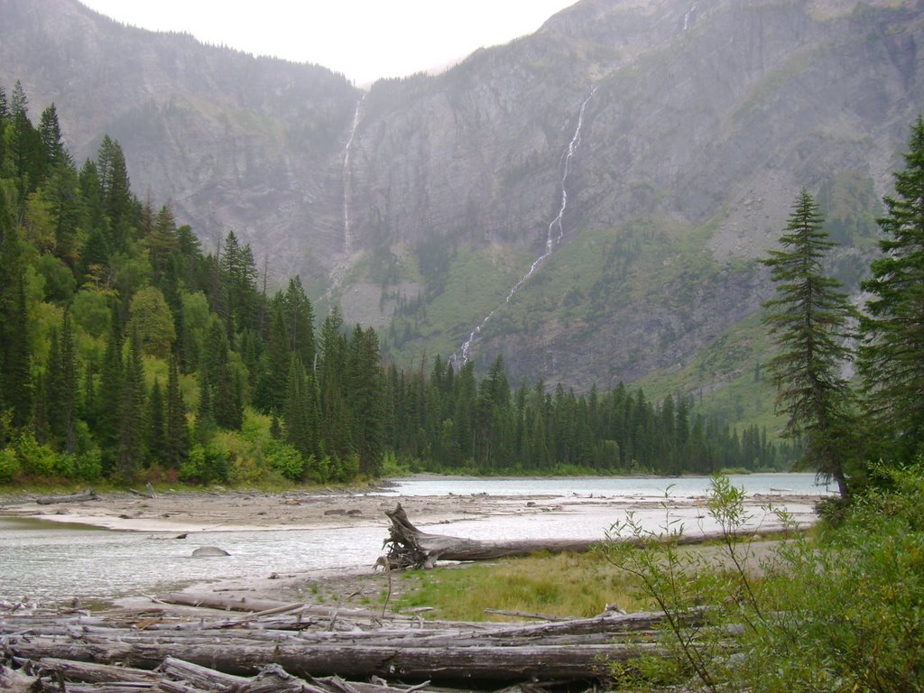 Avalanche Lake in the Fall by scipio_79