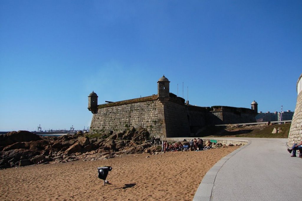 Castelo do Queijo-Porto-Portugal by FernandoAzevedo