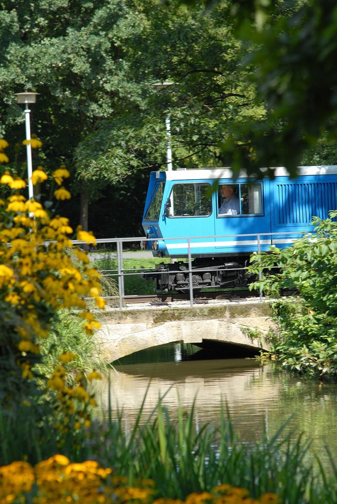 Parkeisenbahn im Großen Garten by Sebastian Schmidt