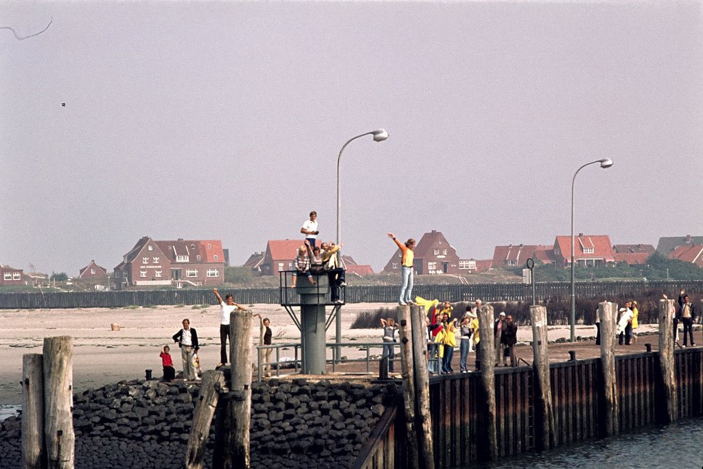 Abfahrt aus Hafen Baltrum by khopan