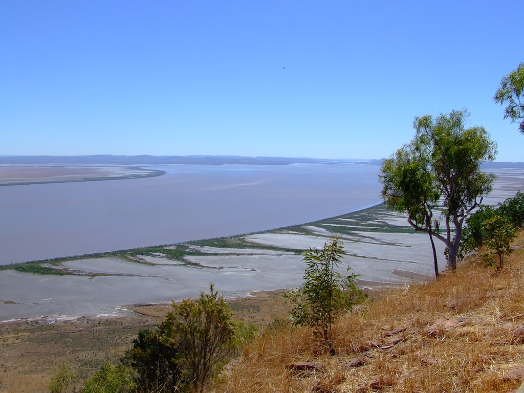 Five Rivers Lookout by Wayne Richards