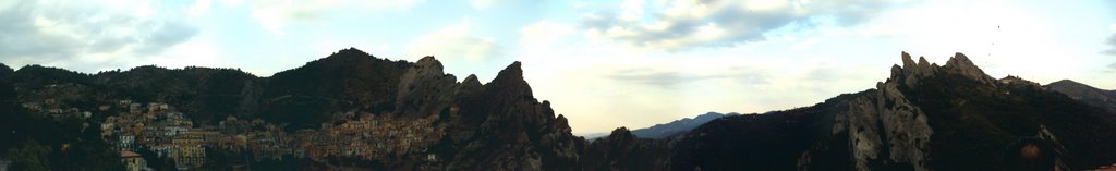 Castelmezzano Panoramica by guixmax