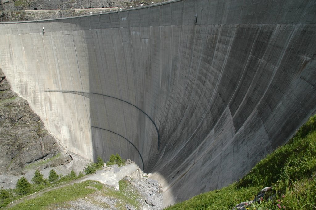 Svizzera 2008 - Barrage de Mauvoisin by Mauro Mirgovi