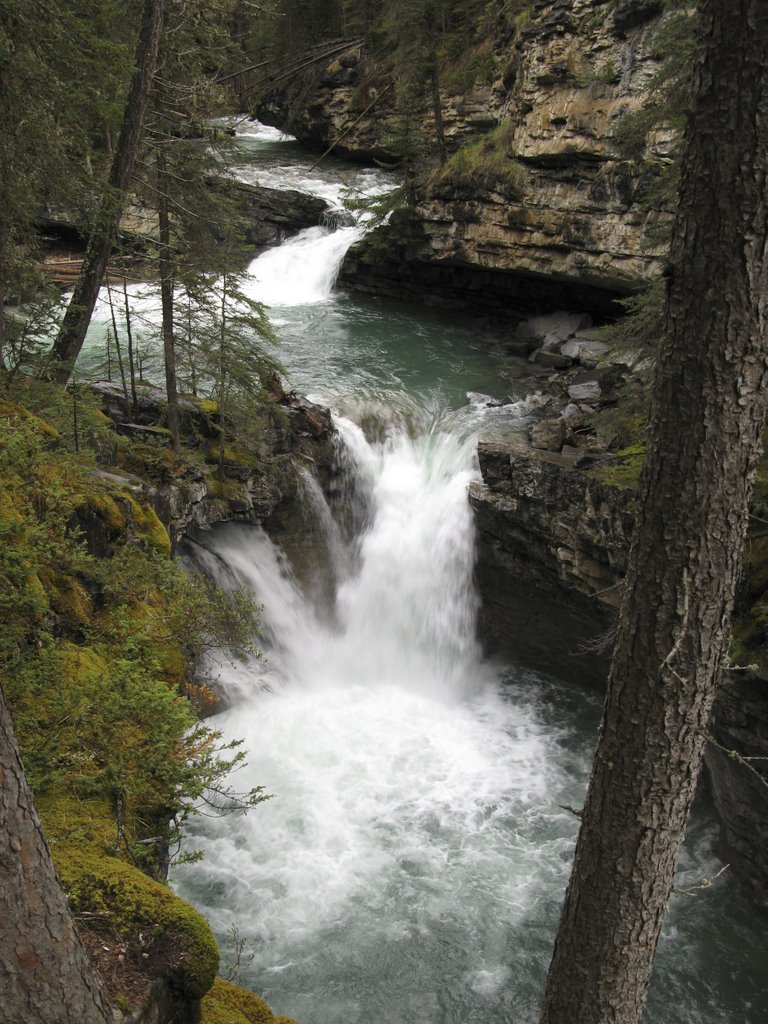 Johnston Canyon, Banff NP by p.vr