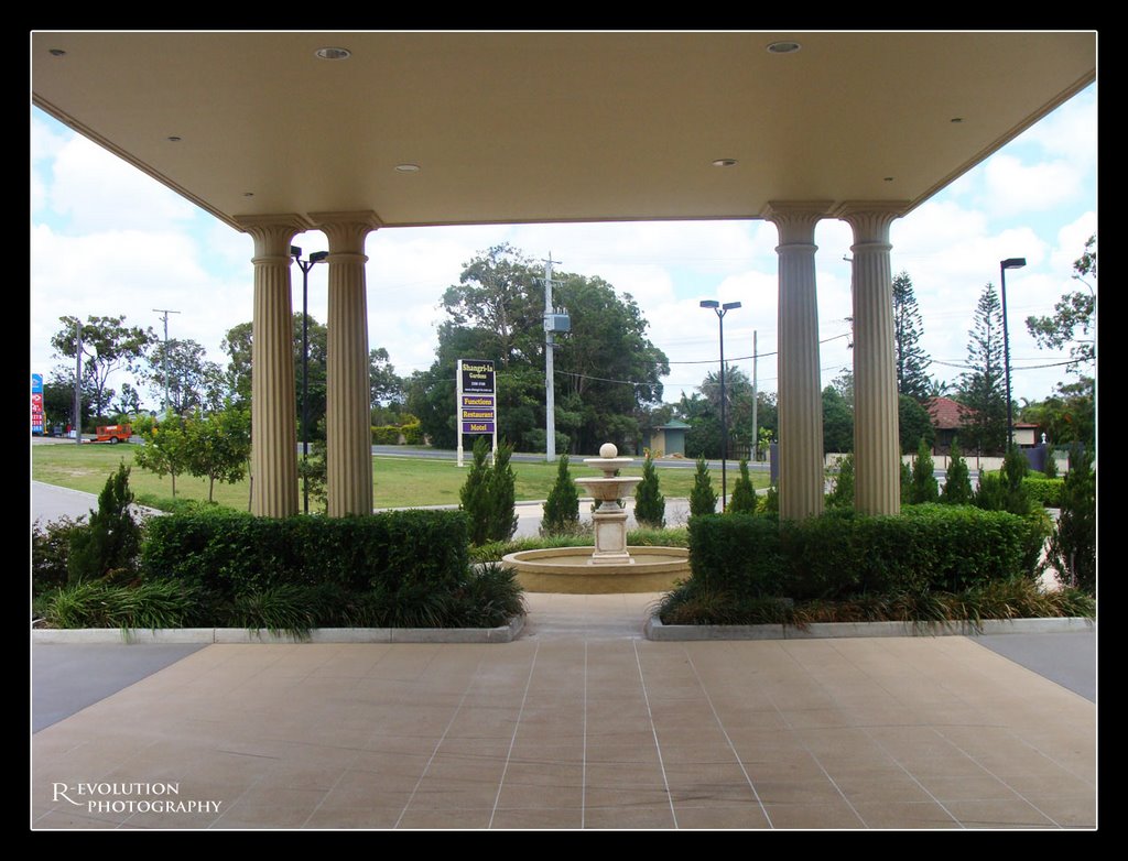 Shangri la Gardens by OZ Photography