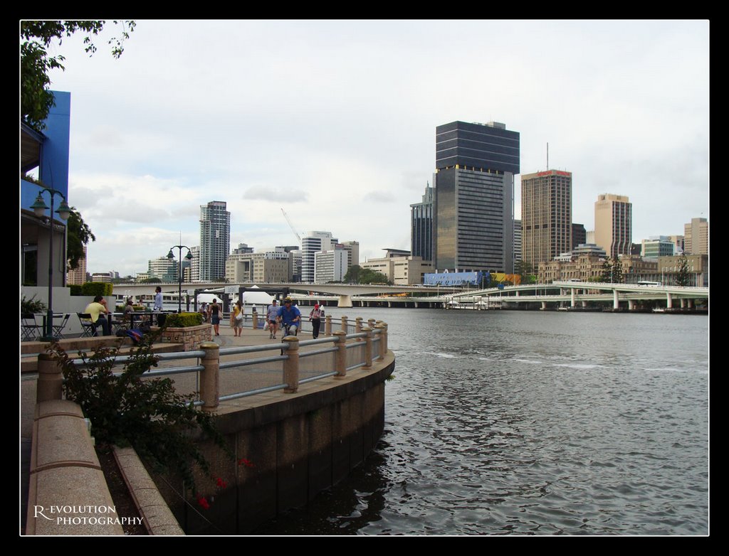 Southbank, Victoria bridge by OZ Photography