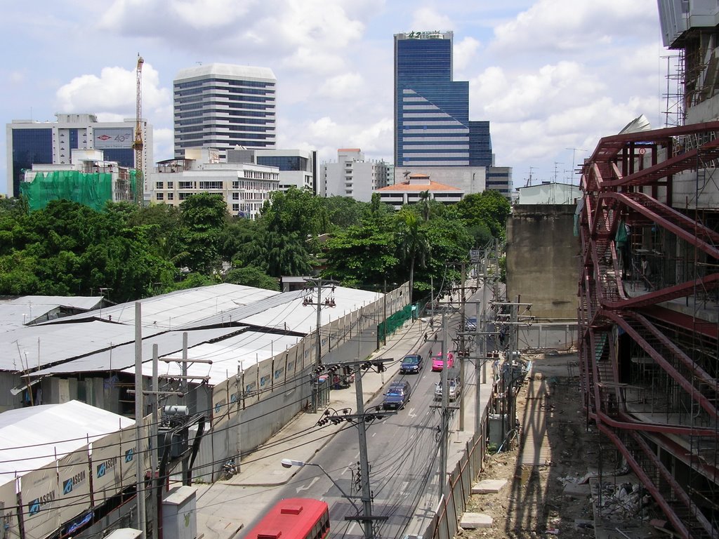 Bangkok Skytrain, BTS Station: Ekkamai, View from the Station Platform by Uwe Werner