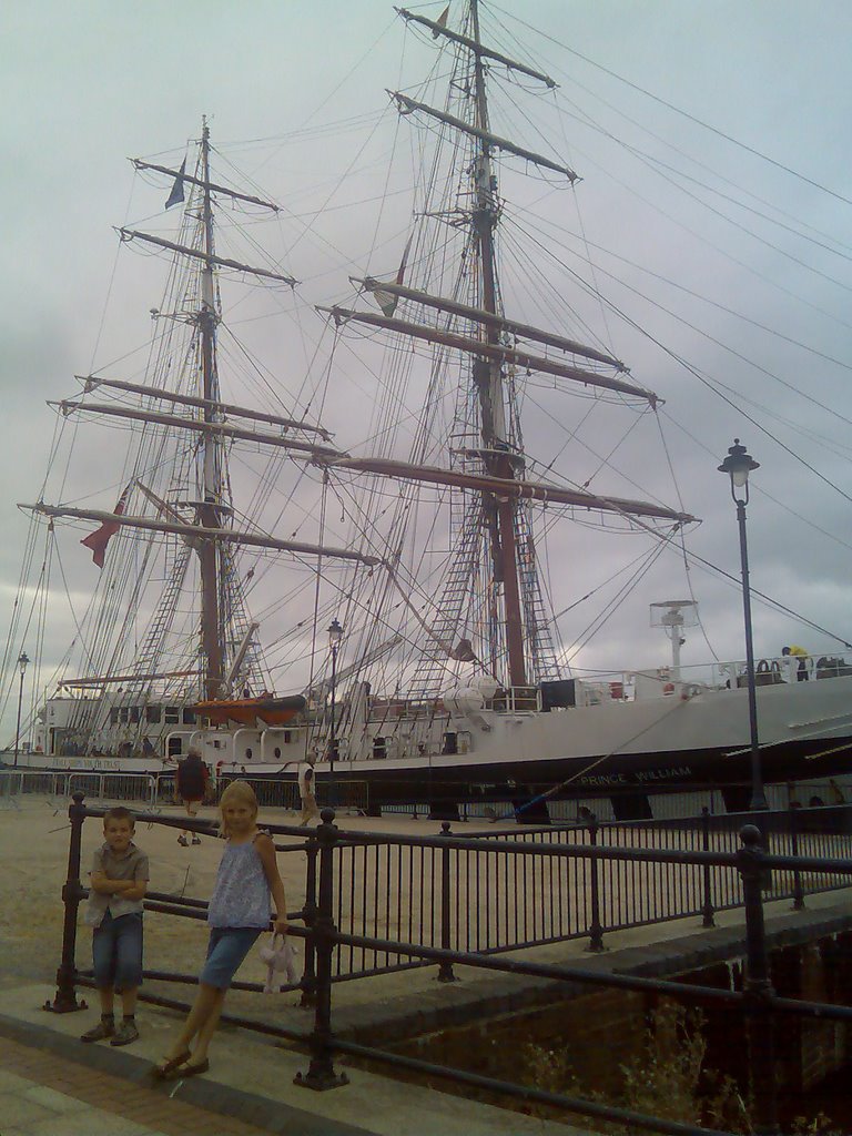 Barry Dock 2007 by trevor_37