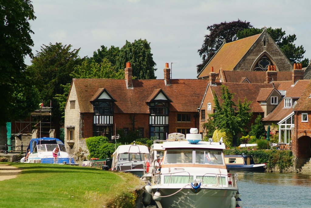 River Thames, Abingdon, Oxon by Ian T. James