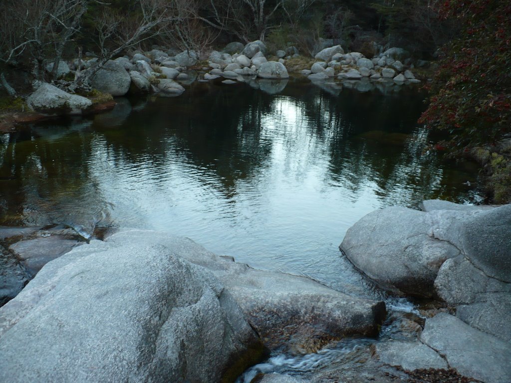 Lago de las Truchas by infestans