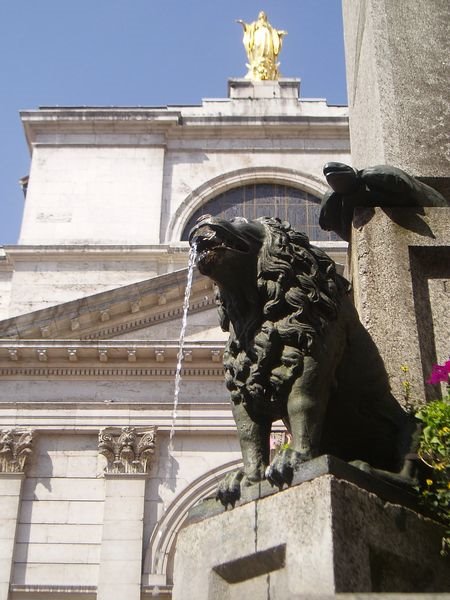 Fontaine de la cathédrale by $teph_pernoll