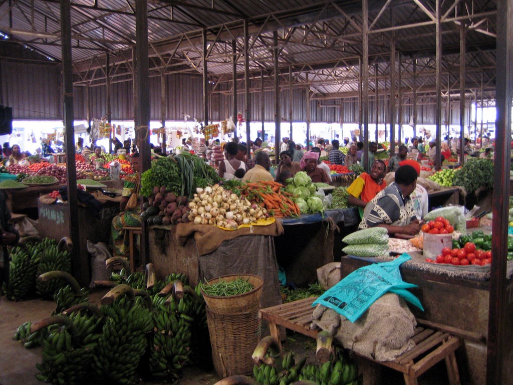 Kigali Market 3 by Draye