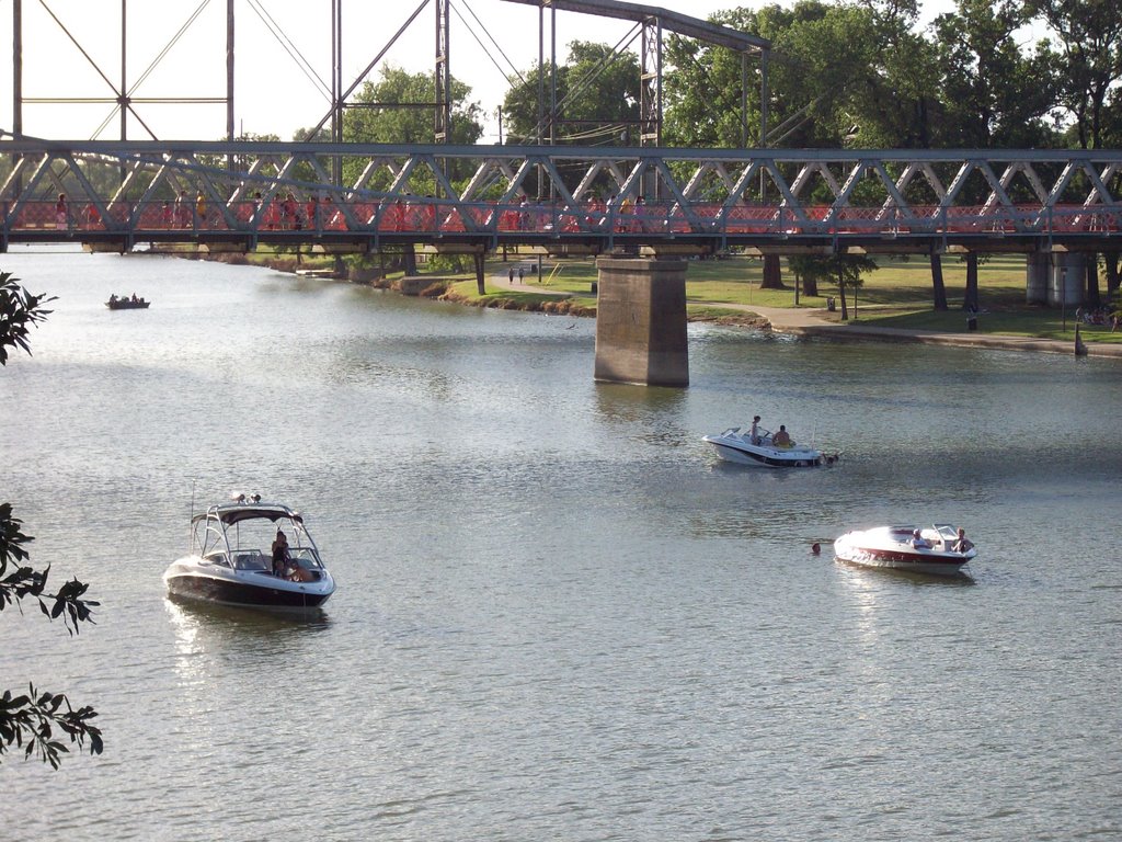 Old bridge over the Brazos River by Vences.mx