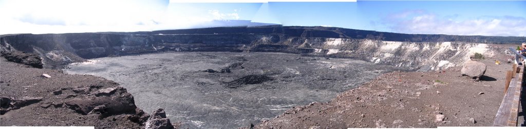 Kilauea Crater by tonosw