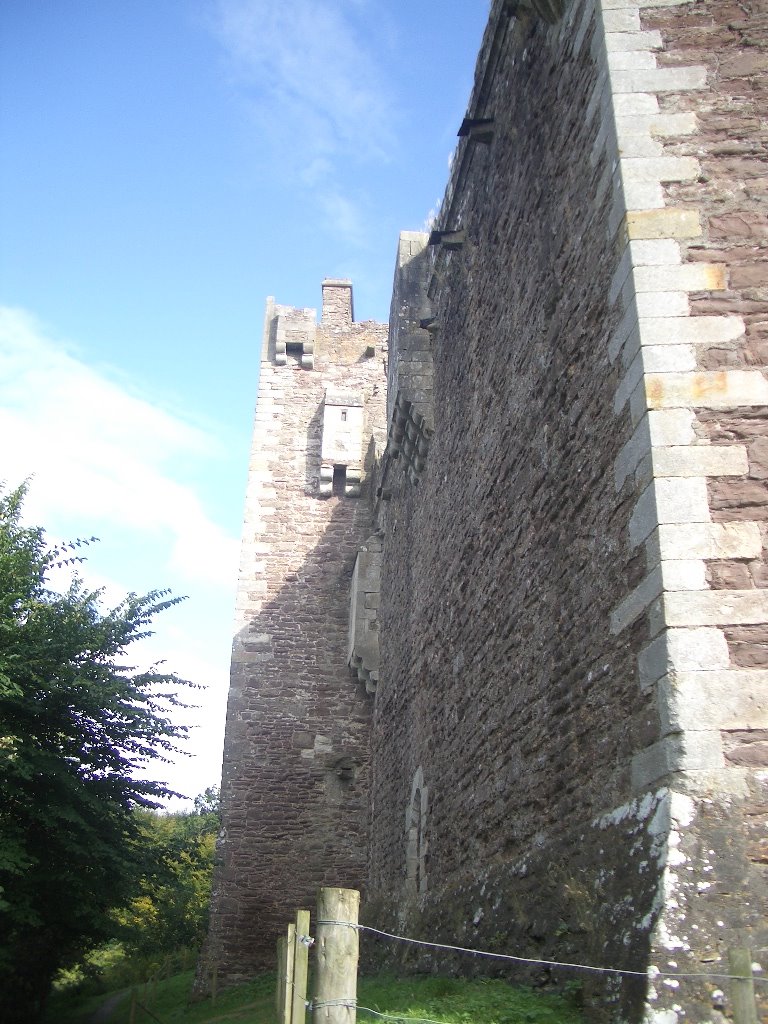 Doune Castle - "Left" side by LordHorst