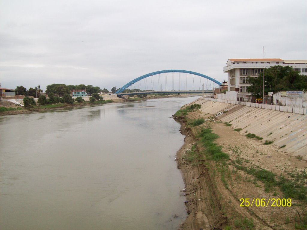 Puente Castilla by Miguel Ángel Cardenas Grados