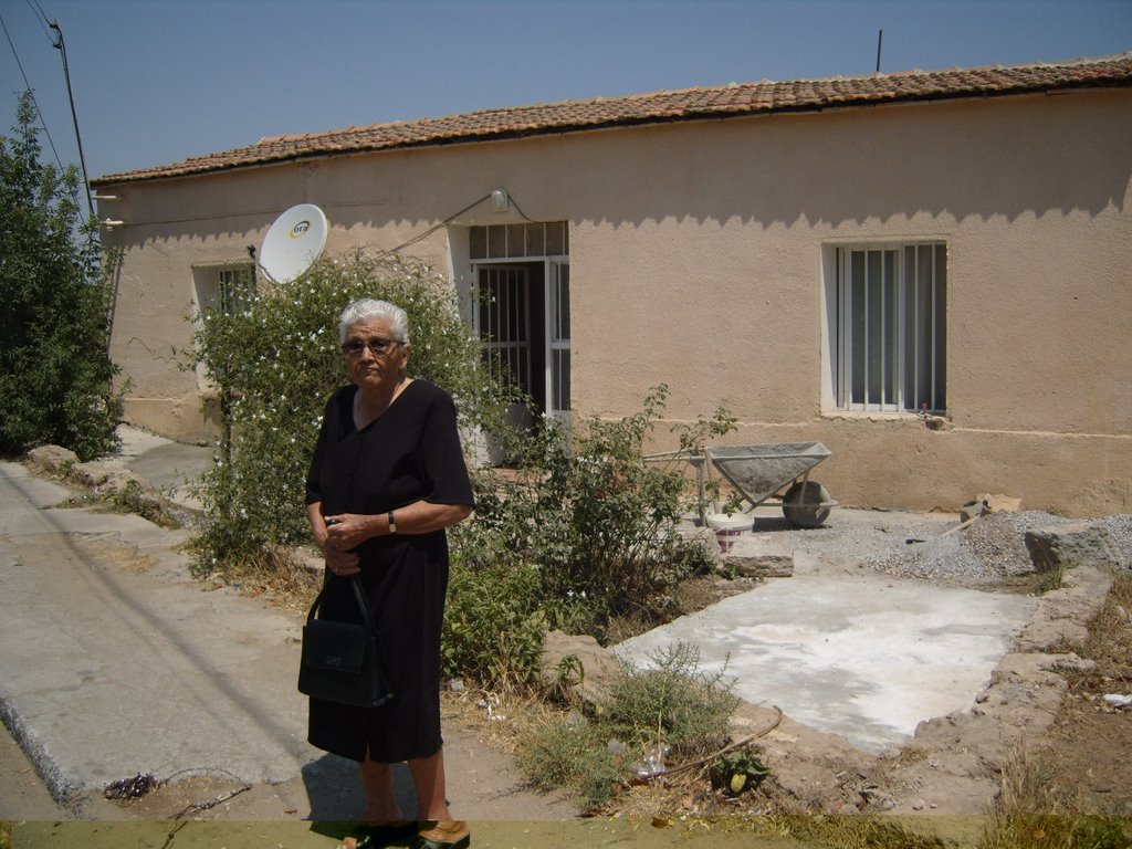 My mother Kyriakou in her house in K.BAROSIA by loizos