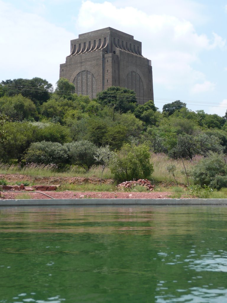 Voortrekker Monument, Pretoria, South Africa by vmoleja