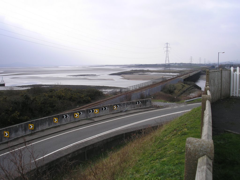 Loughor railway bridge by Lee Carey