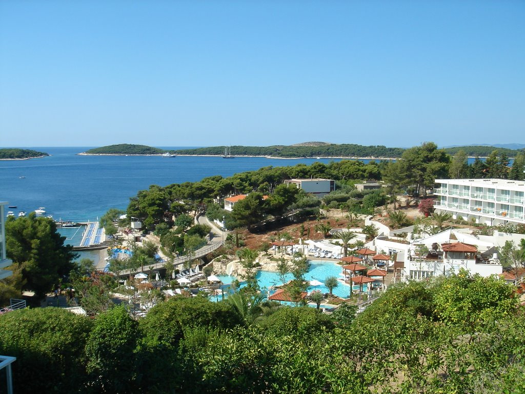 Hvar, Amfora hotell by Jan Inge