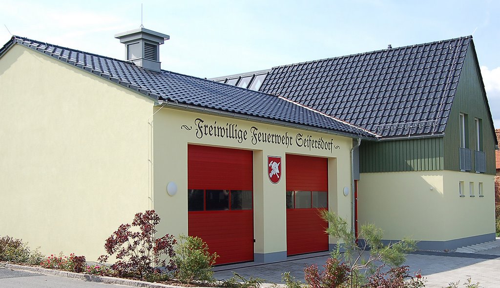 Freiwillige Feuerwehr Seifersdorf by ines sickert