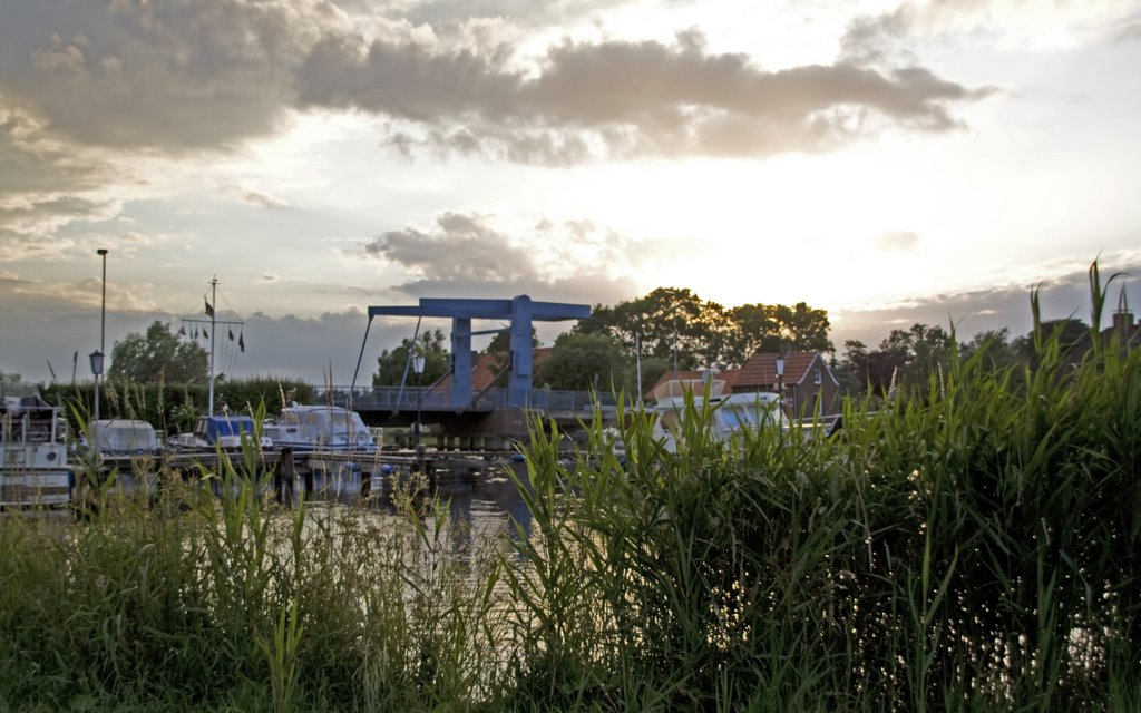 Brücke in Dykhausen by Kälbchen