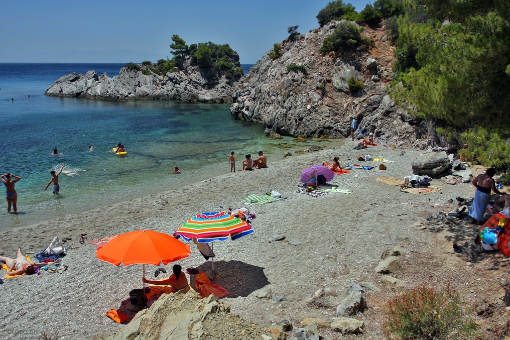 Staphylos Beach by Finn Lyngesen