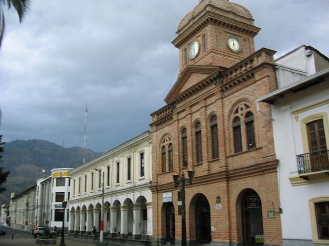 ANTIGUO COLEGIO TEODORO DE LA TORRE by KWPB