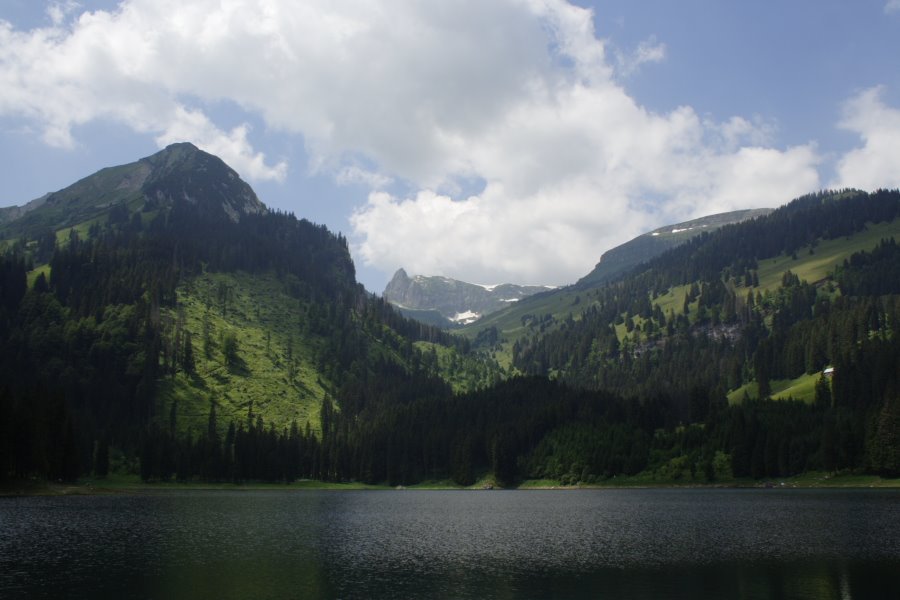 Voralpsee by Kurt Doenni