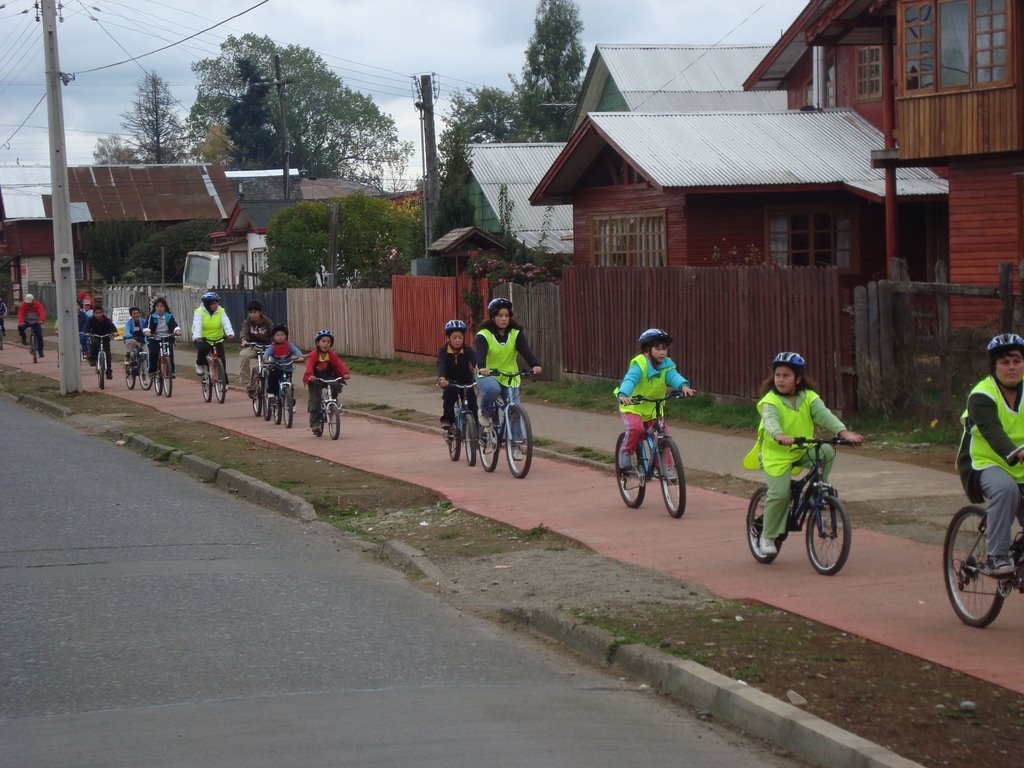 Ciclovía calle Crucero 2 by lapizenlaoreja