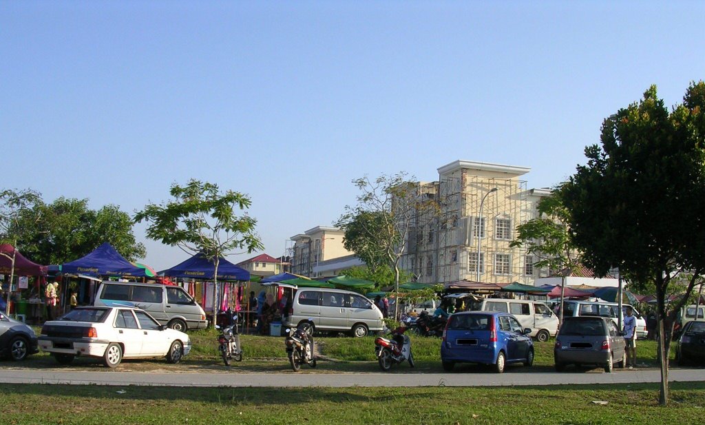 PASAR MALAM by mohd salim yunus