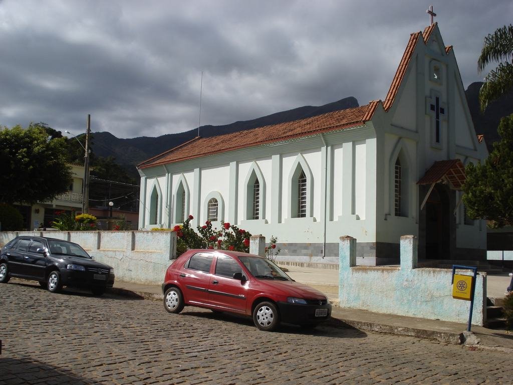 Igreja em Alto Caparaó by celomozer