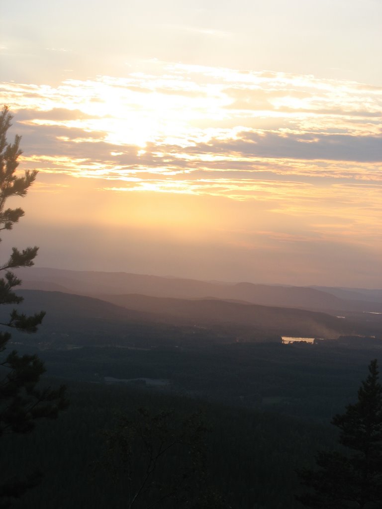 Sunset view on the top of Järvsö Klack by SonyaM