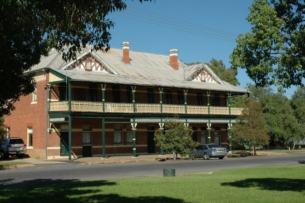 De-licensed hotel, The Rock by Frank Holden