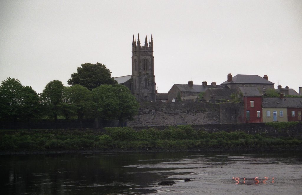 A church in Limerick,1991 by hashihon