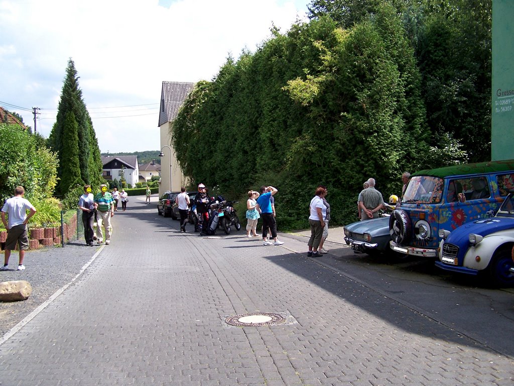 Vor dem Fimengebäude der "Ludolfs" am 30.07.2008 by ruhrgebiets art