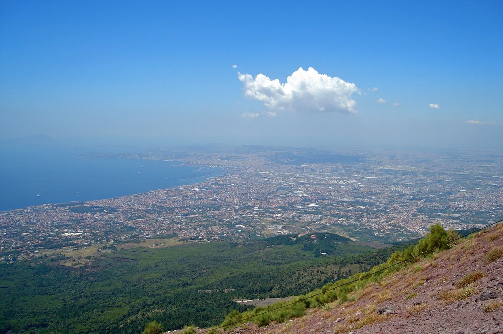 Napoli vazut din varful Vezuviului by Romeo Salajan