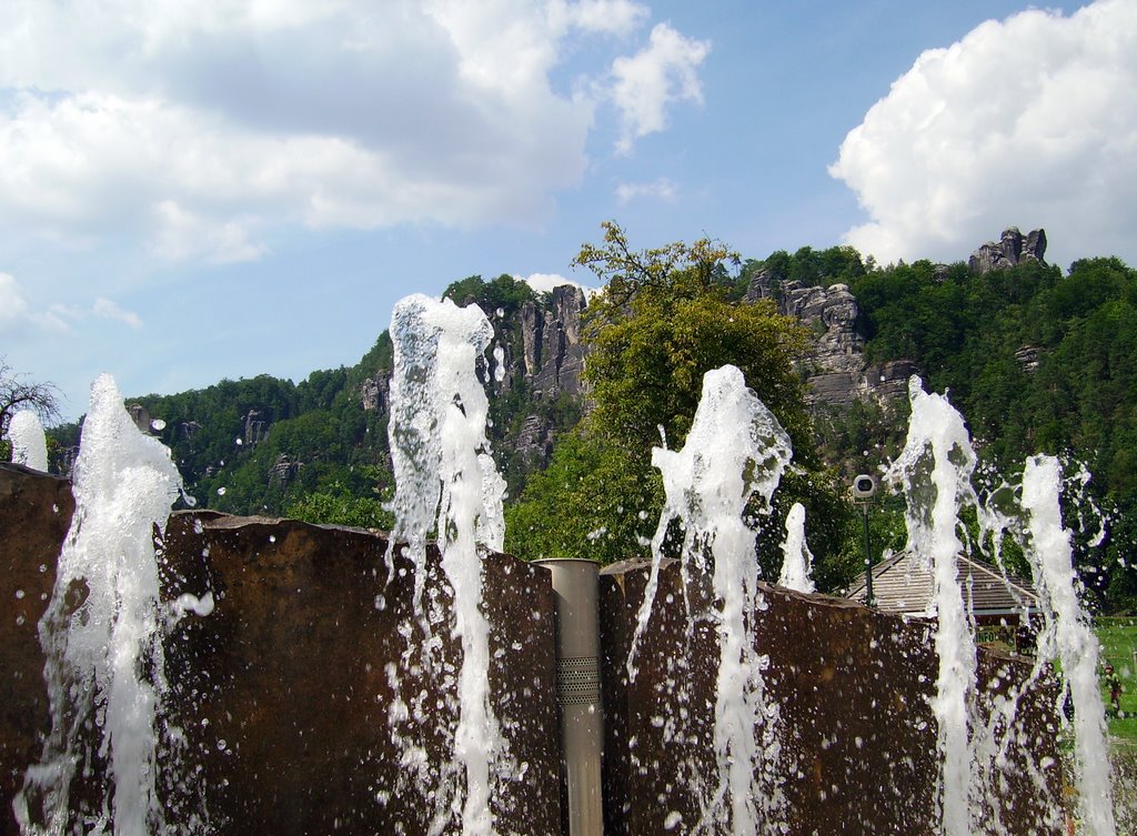 Wasserspiele,Rathen/Deutschland by Staff Milo