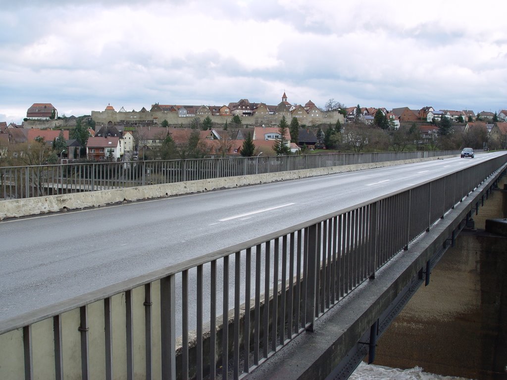 74348 Lauffen, Neckarbrücke, Altstadt by ichbins bernd