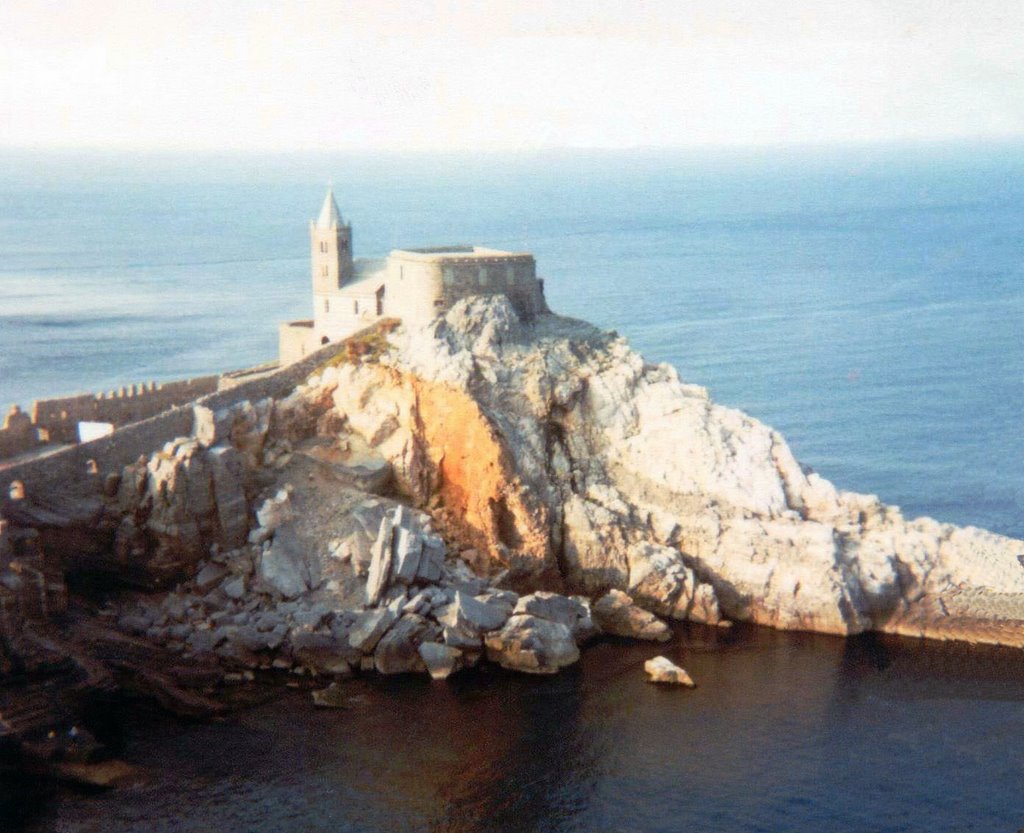 19-8-1981 - Punta San Pietro. Porto Venere by Nicola Dellaquila