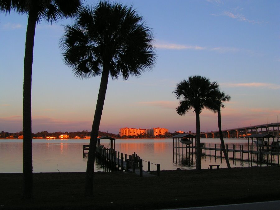 Sunset over Ormond Beach - mhg by mhectorgato