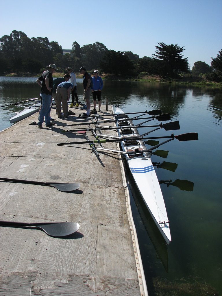 Berkeley Paddling & Rowing Club - Learn to Row Day 2008 by seanaohara