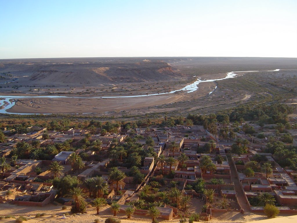 Oued Saoure en crue et quartier tlayet à beni-abbes by KADArout