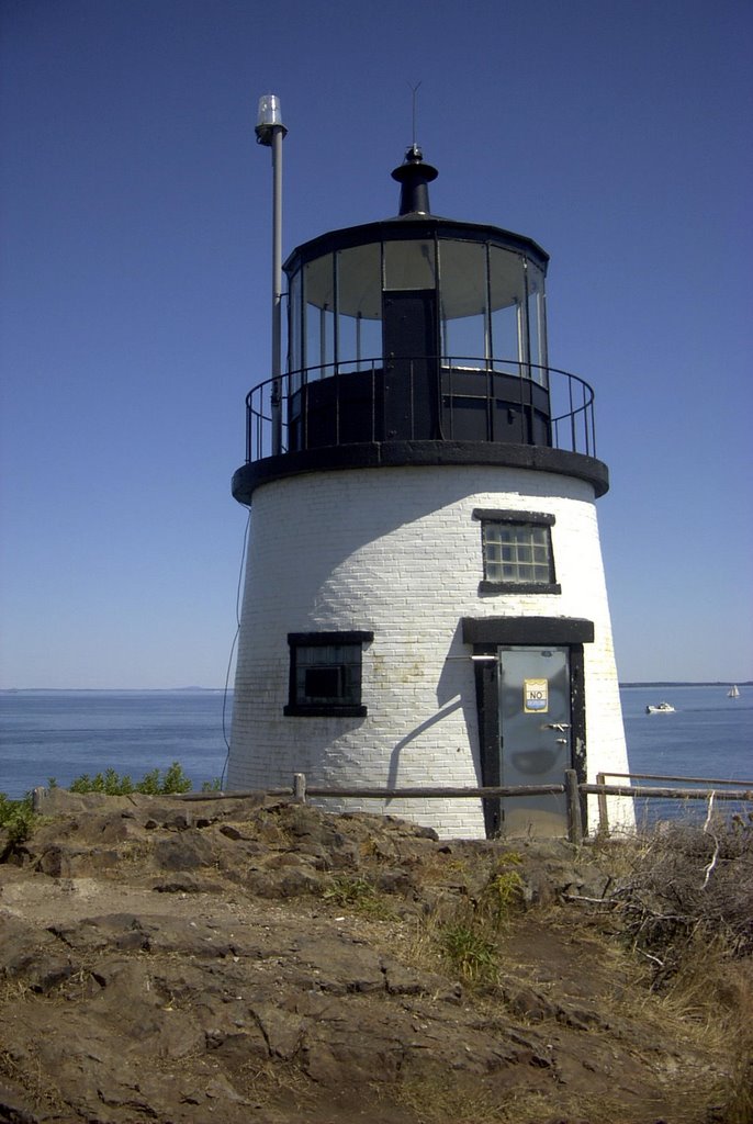 Owls Head Lighthouse by ED McCoy