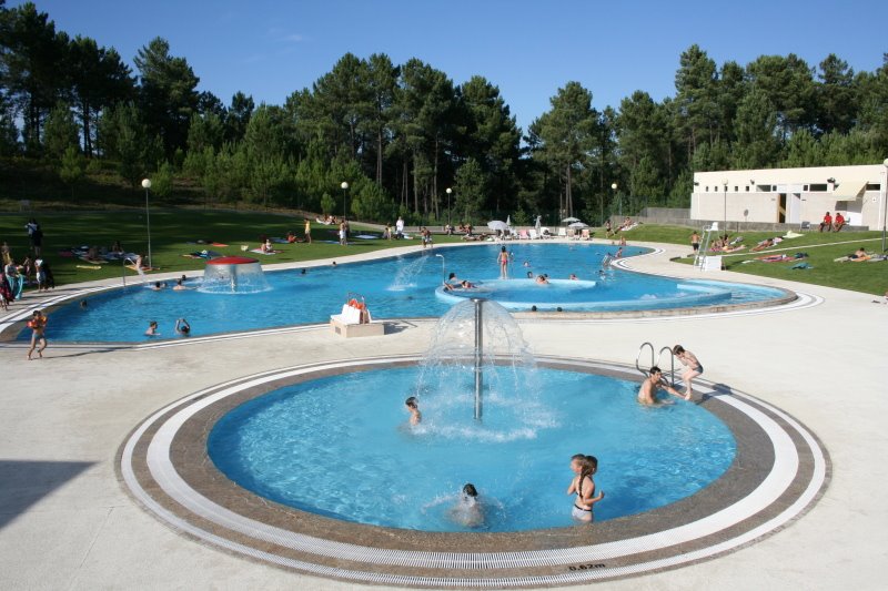 Piscina de Melgaço by Leonaro